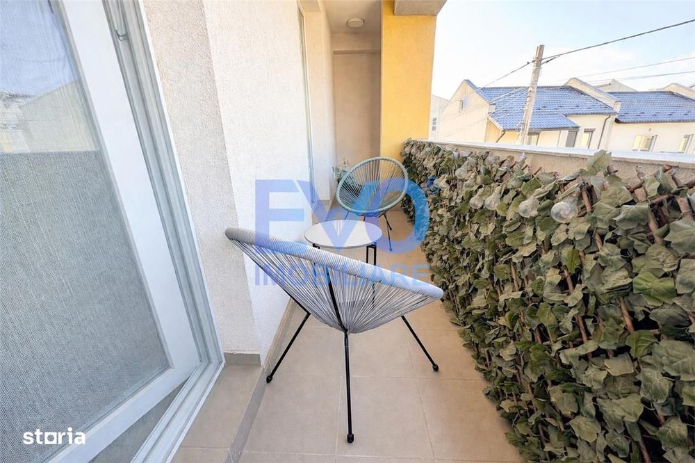 Apartament cu 3 camere, prima inchiriere, geam la baie, zona Rediu