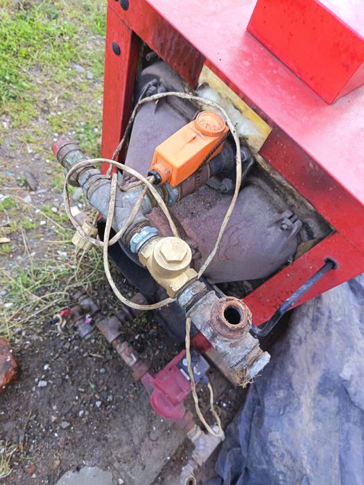 Centrala Viadrus Hercules U22 (6 elemenți, 30 kW) + Boiler Eldom + Accesorii