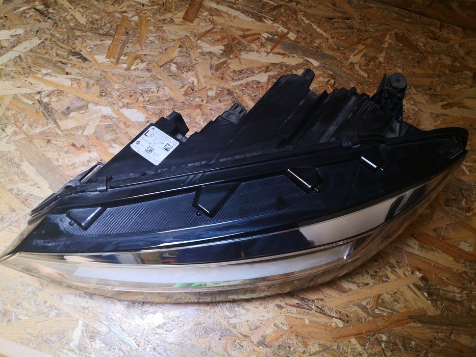 Ляв фар за Фолксваген Туран VW Turan Full LED