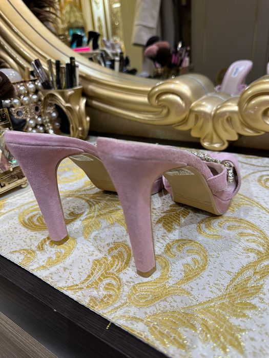 Шлепки замшевые , покупала в загранице