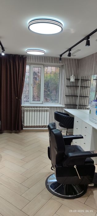 Сдам в аренду парикмахерское кресло