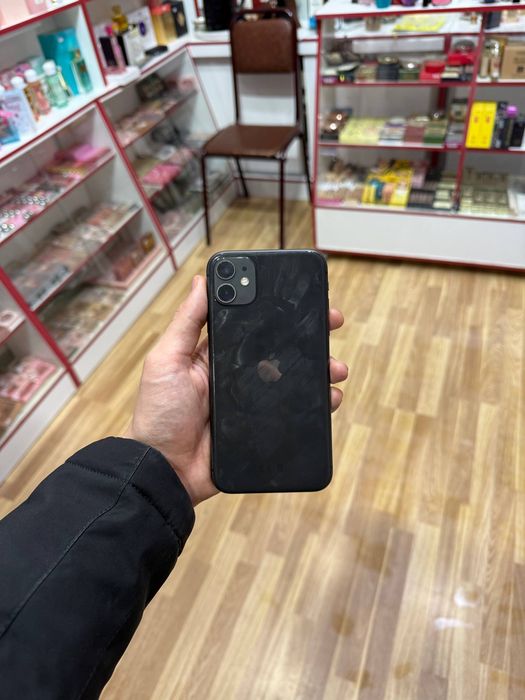 IPHONE 11 3mln + org zaryadchik full complekt