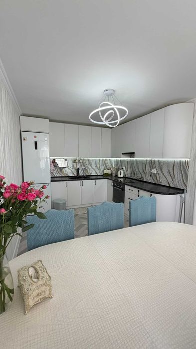 Продам  3х комн кв Болашак