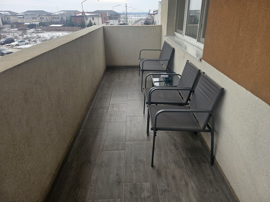 De vanzare apartament 3 camere