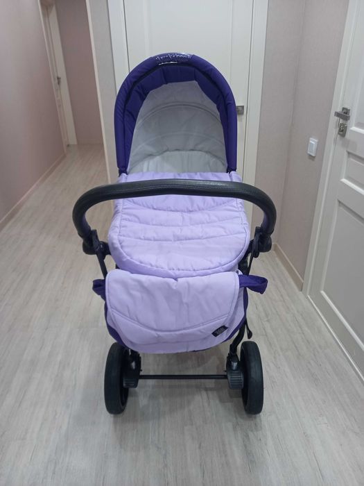 Коляска  zippy tutis 3 в 1
