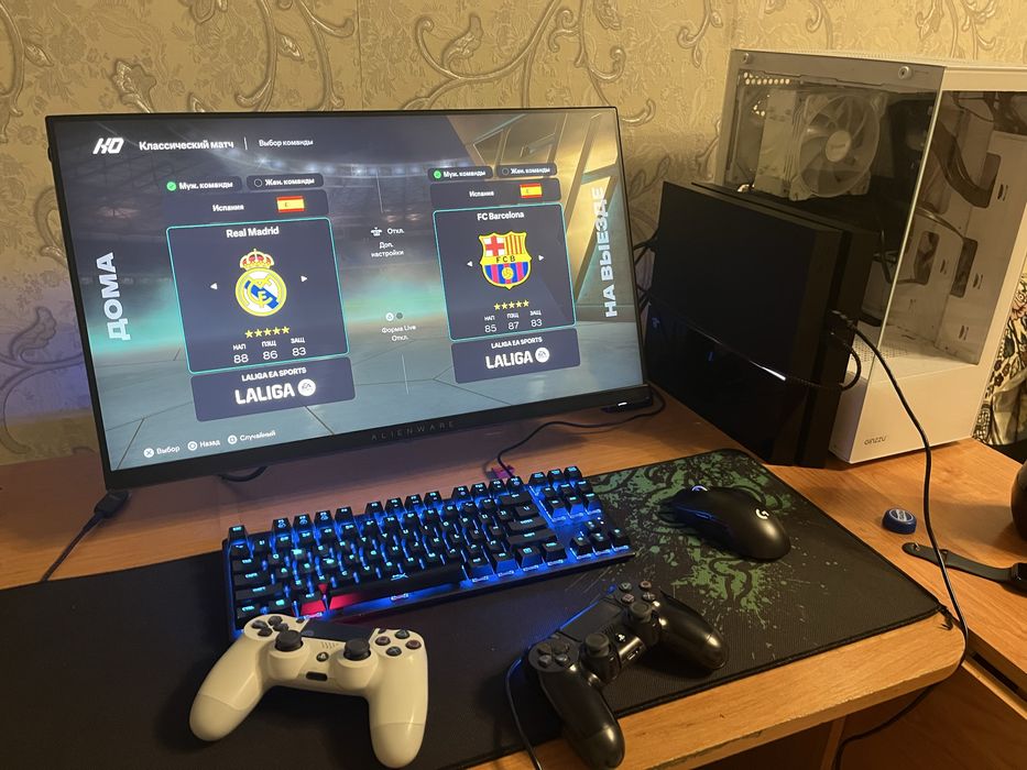 Play Station 4 Fat прошитый продам