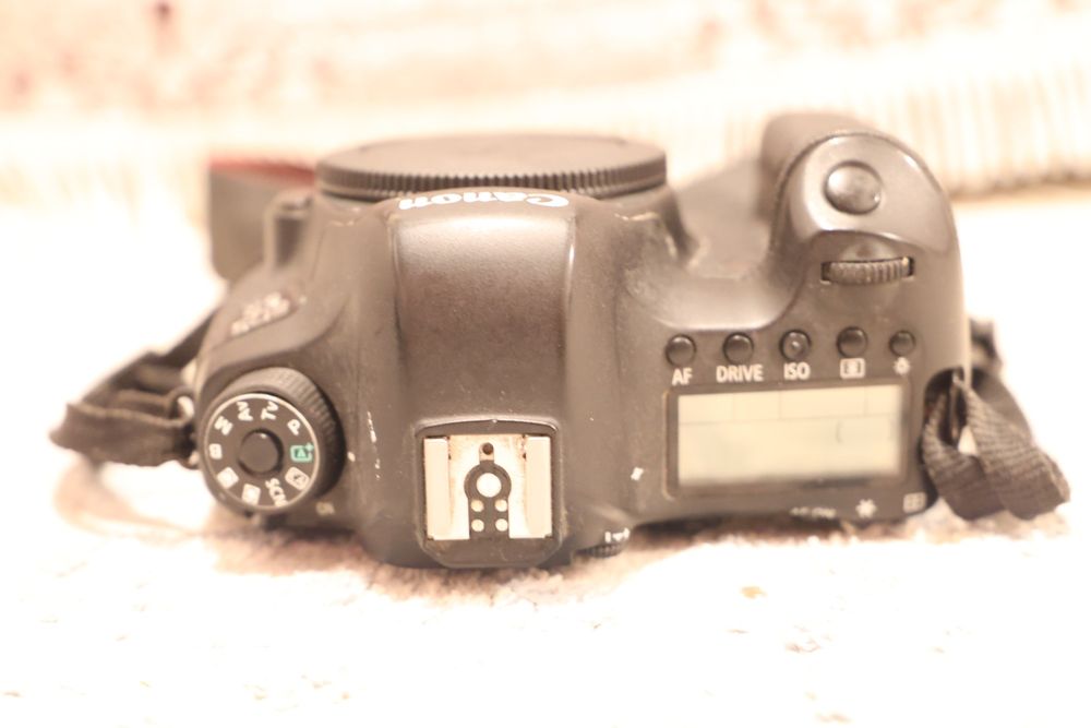 Продам Canon 6d body
