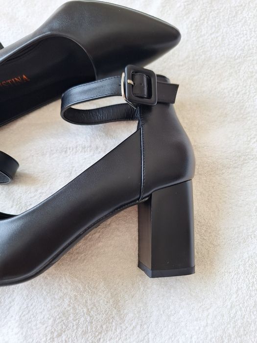 Чёрные туфли новые 39 размера