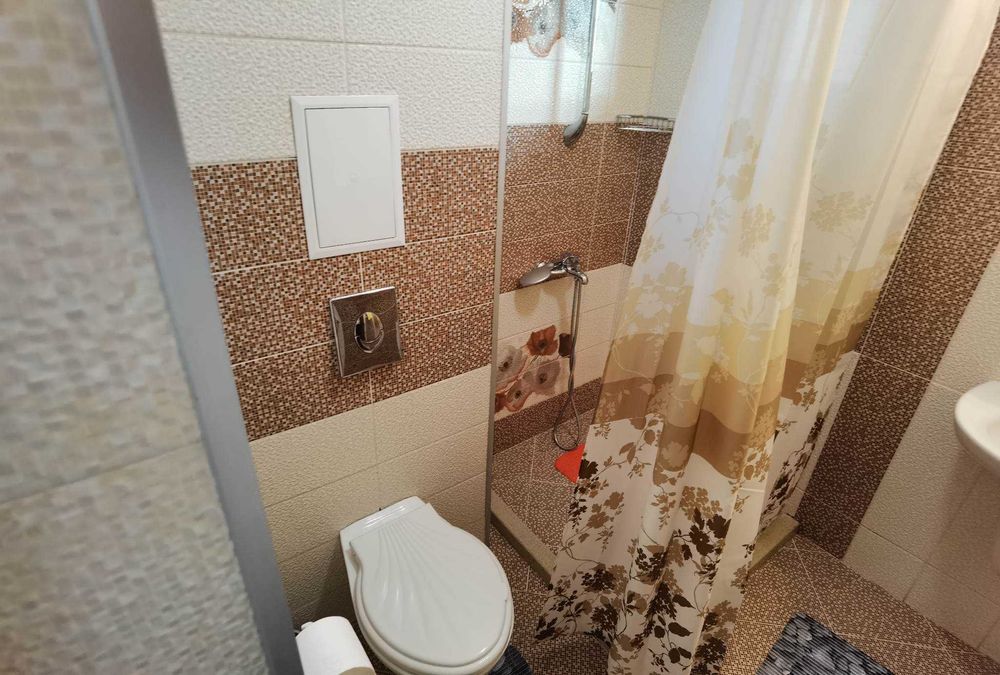 Дава се под наем Тристаен апартамент в Бургас, Сарафово - 89 кв.м за 306 € - Снимка #3