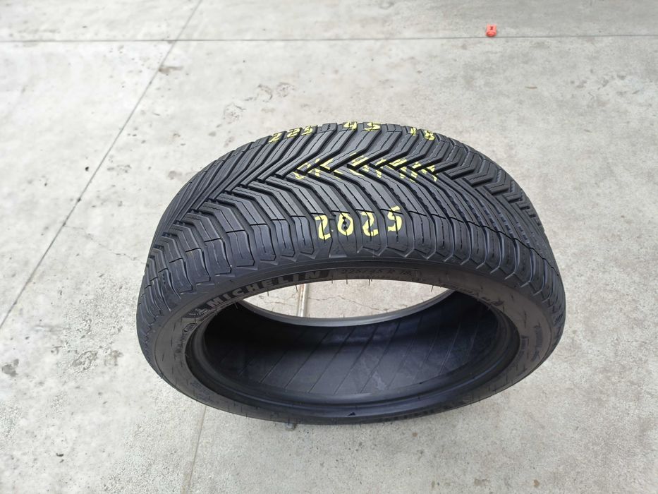 O anvelopa 225 45 18 Michelin CrossClimate 2 profil 8 mm dot 2025