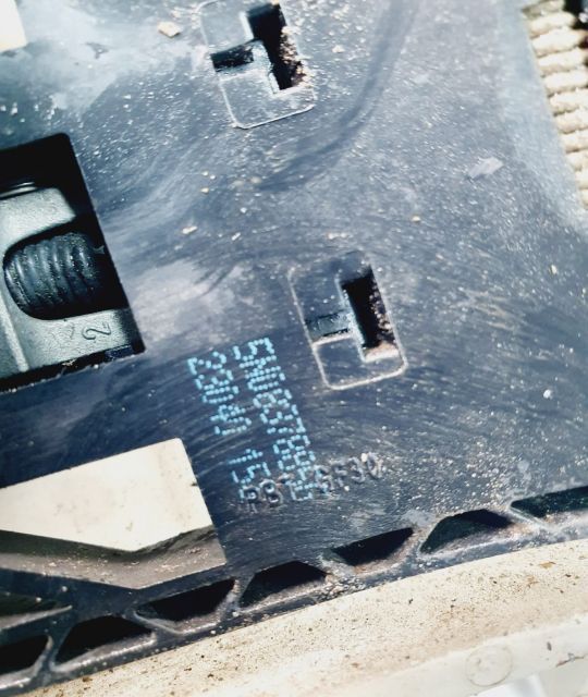 Broasca usa stanga fata 4g1837015 Porsche Panamera 970 seria