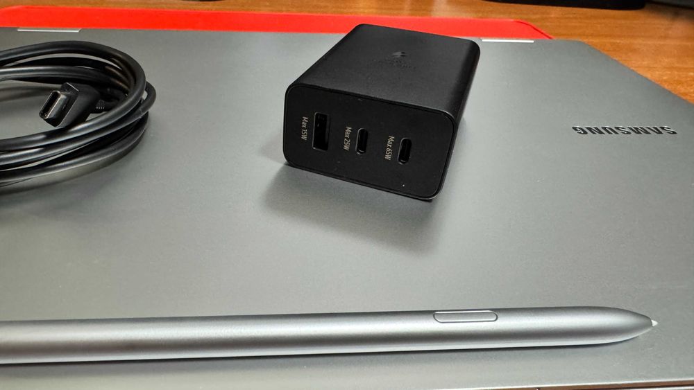 Samsung Galaxy Book Pro 360 15" | i5 | 8GB RAM | 512GB SSD| OLED | Pen