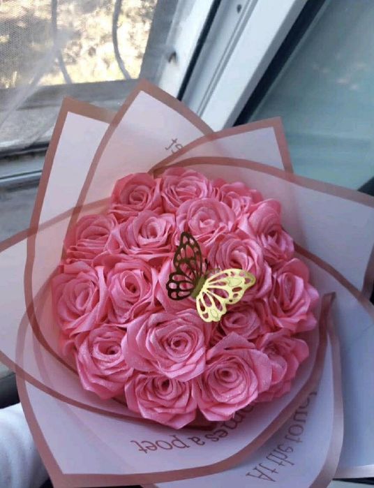 Buchete de trandafiri din satin și săpun