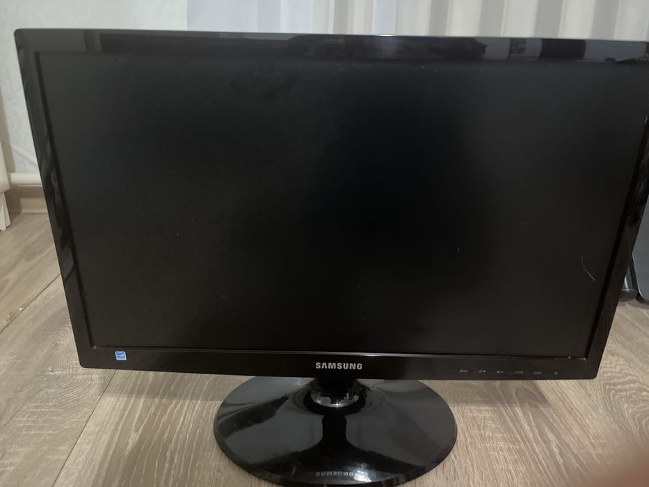 Монитор SAMSUNG S22C300B