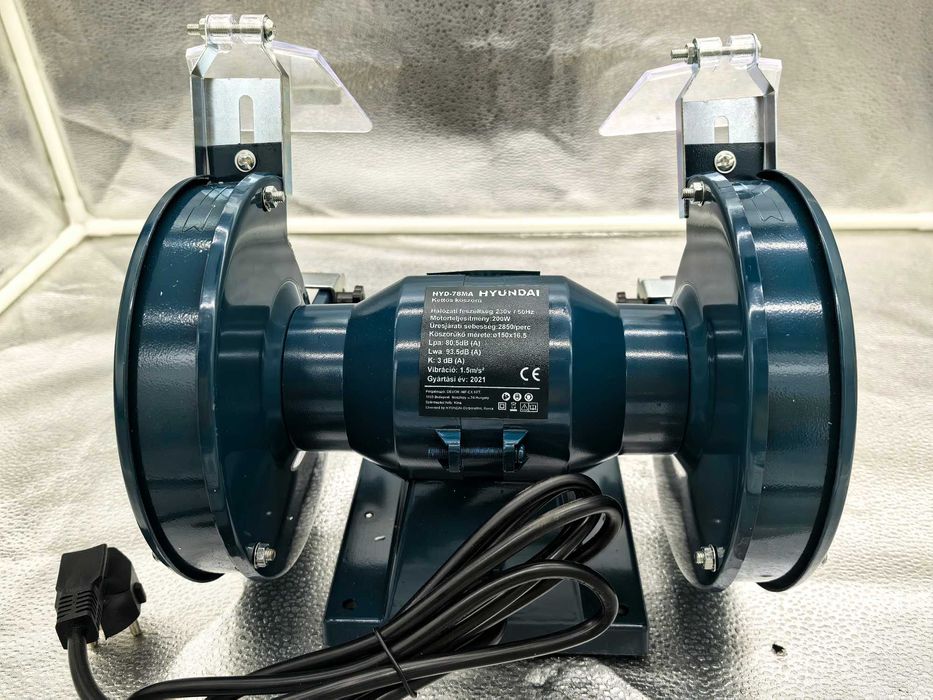 Polizor de banc Hyundai pentru ascutire si slefuire 289 lei