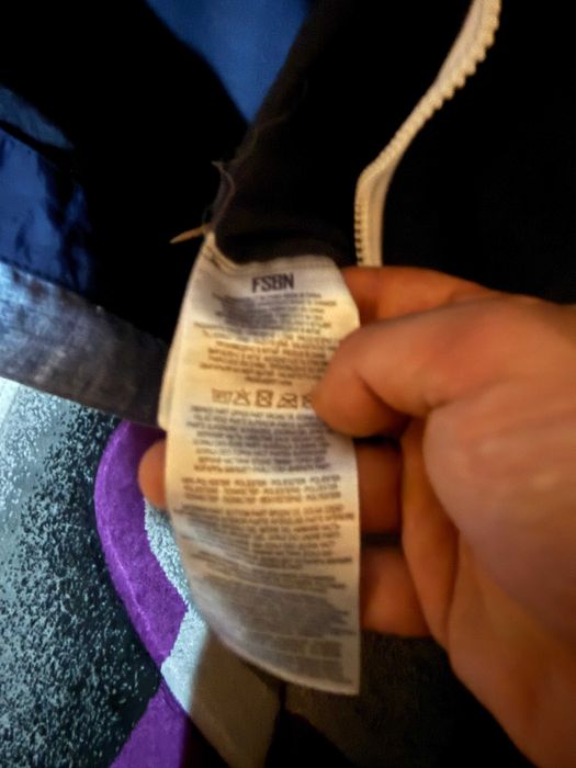 Geacă damă FSBN bleumarin cu glugă, mărimea L – stil sport casual