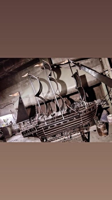 Мангал в виде металлического парусника!