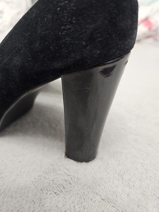 Pantofi negri Benvenuti -studio moda  cu toc marime 39