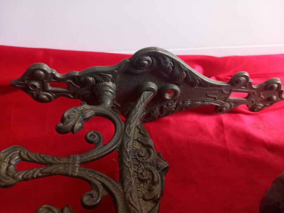 Градинска Бронзова Камбана за Порта , Врата