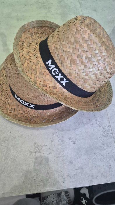 Сламени шапки  Mexx