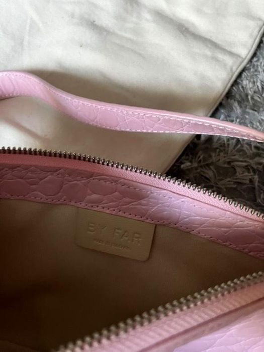 Чанта by far розова