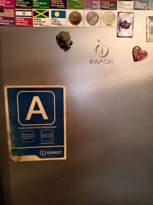 Продам холодильник