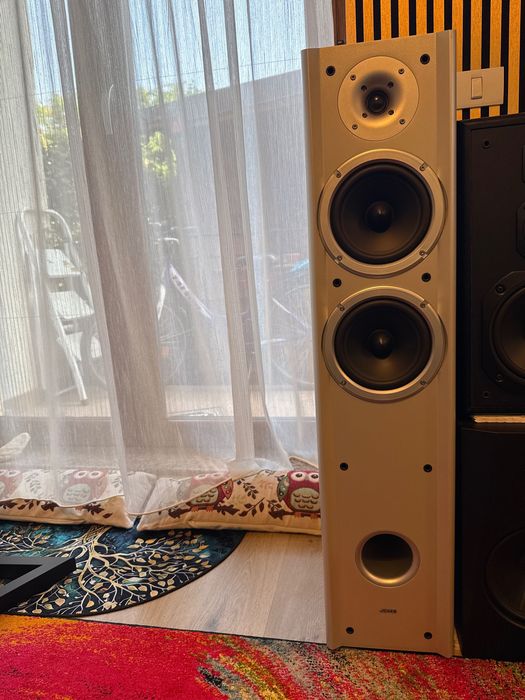 Boxe Jamo S718 bass puternic