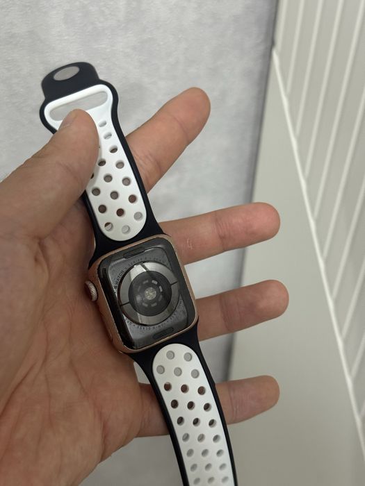 Apple watch series 4