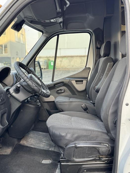 Renault Master 2.3 145кс.
2017г. EURO 6 Y
205000км.
Нов внос от Нидерл