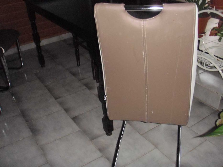 трапезни столове,   табуретка