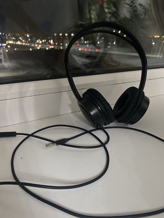 Наушники проводные