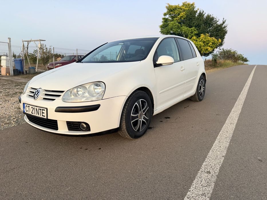Golf 5 1.4 FSI 2009 INTRETINUT