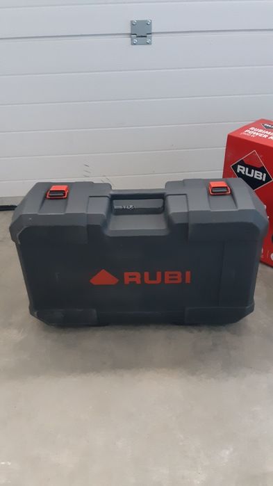 Malaxor,amestecator profesional Rubi Rubimix de 2100 W cu valiza