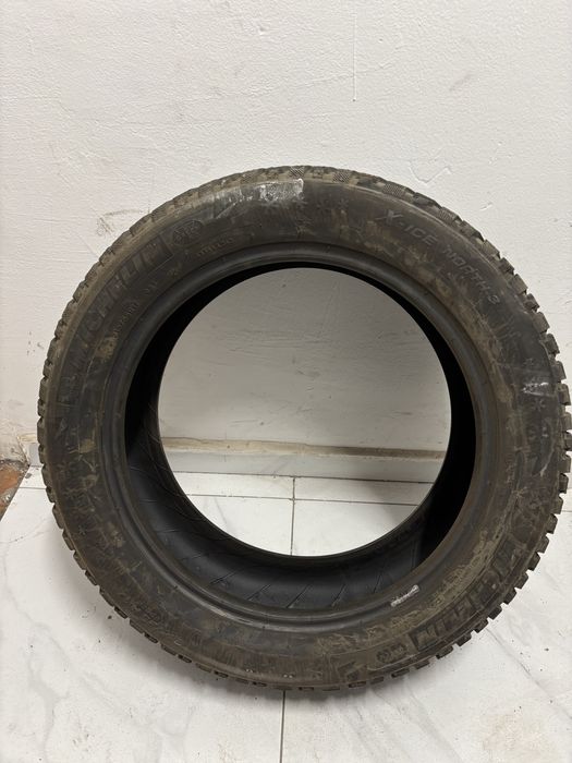 Шины зимние  (шипы)