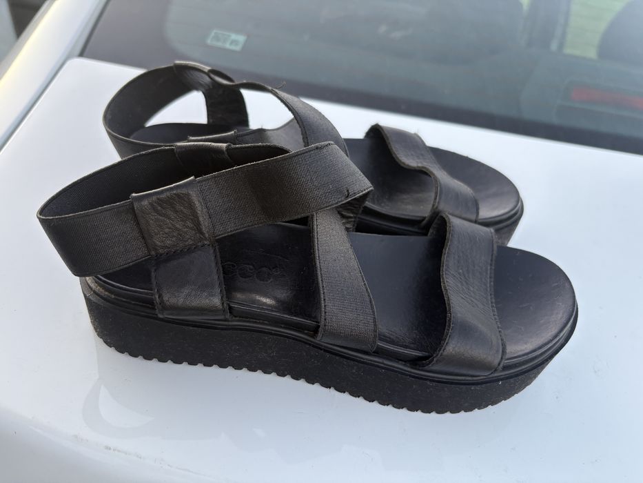 vand sandale noi din piele nr 36