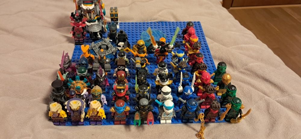Продавам и трейдвам lego ninjago фигурки