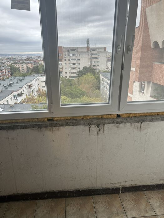 Inchiriez apartament  1 canera pe str Titulescu nr 10