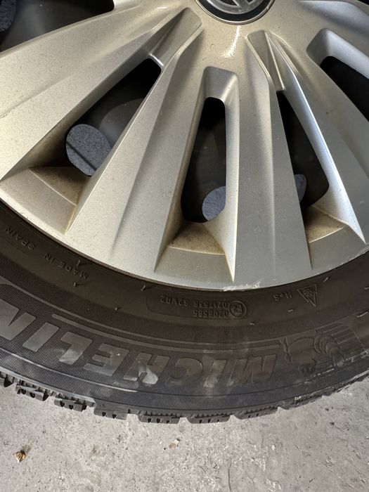 Vand cauciucuri 195/65/15 Iarna