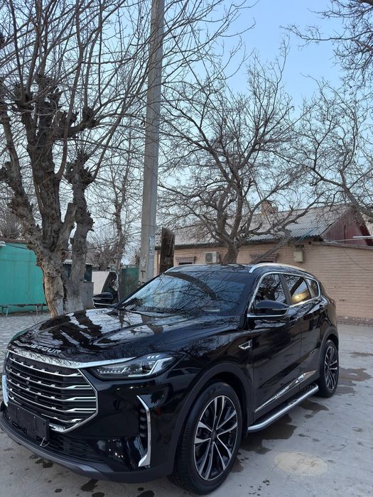 Jetour X70 Plus black