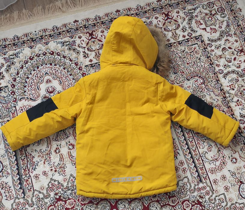 Продам куртку для мальчика