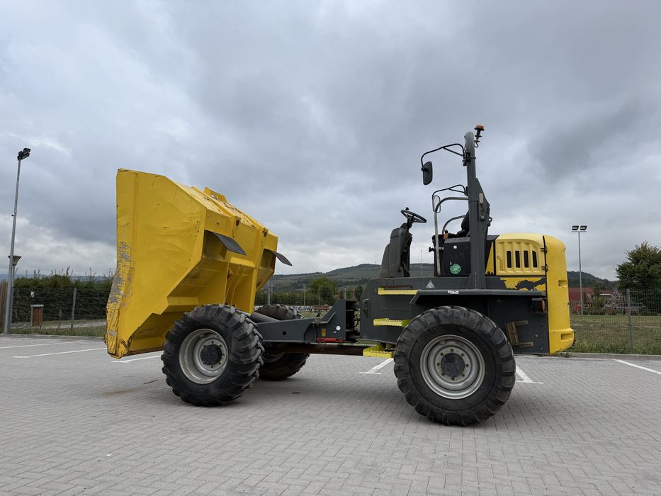 De vanzare sau da inchiriat Dumper de 9 T ,marca Wacker Neuson
