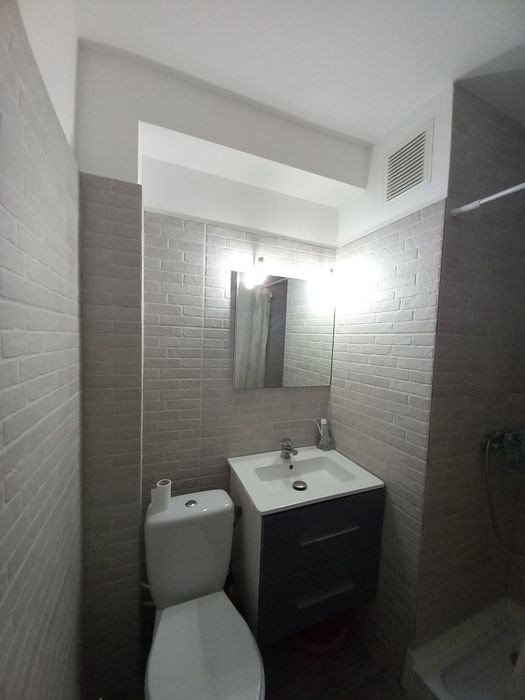 Închiriez apartament 1 camera Gradiste