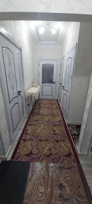Продается квартира в Яшнабадском районе Авиасозлар 2-х ком в 3-х ком