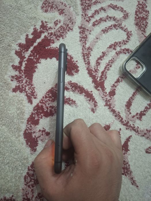 Айфон 11 в идиялном состоянии