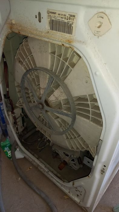 Стиралка indesit