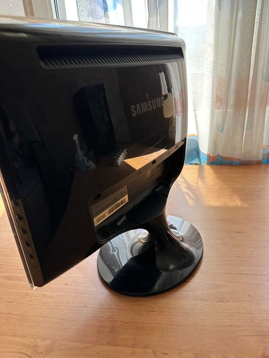 Монитор Samsung SyncMaster T190 19'' inch