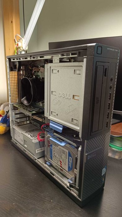 Sistem PC Optiplex 790, i5-2400 3.10 GHz 4 cores, 8gb DDR3