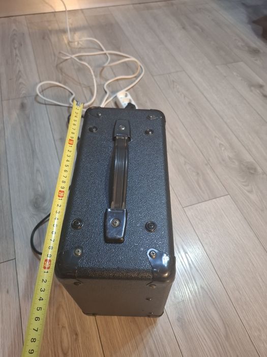 Vand Amplificator Chitara Yamaha HY-10 G III 25 W