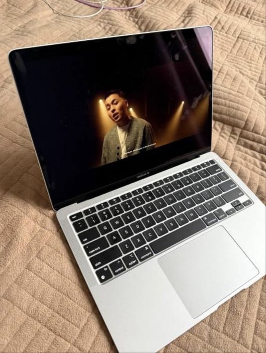 MacBook Air 13 M1 2020