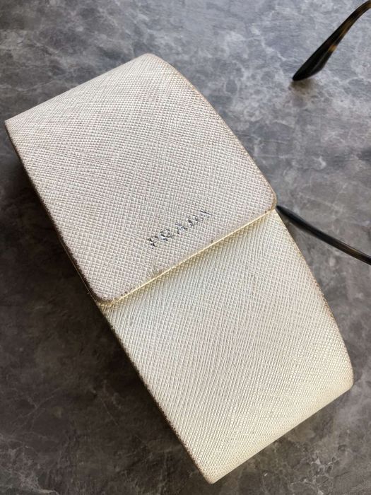 Дамски очила Prada!